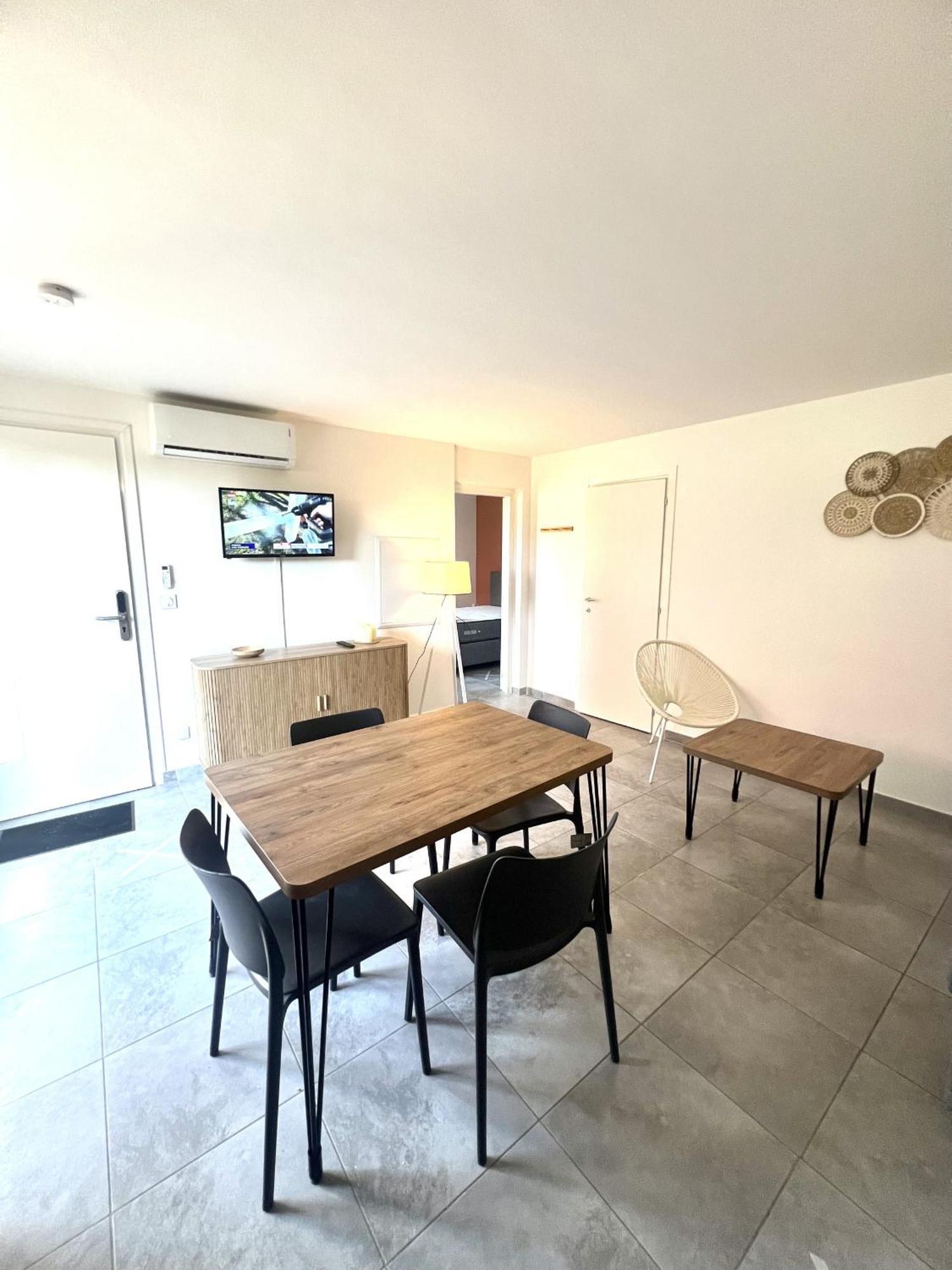 לצ'י Residence Hoteliere Les Hameaux De Saint Cyprien Appartement 35 M2 1 Chambre מראה חיצוני תמונה
